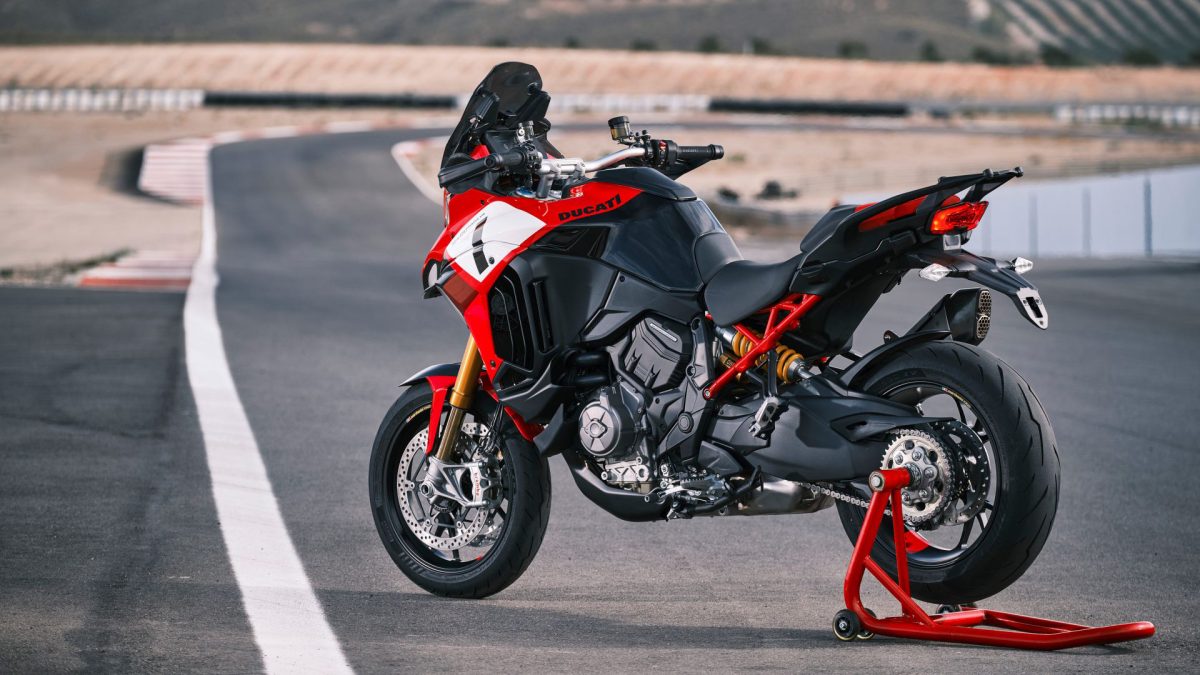 multistrada V4 pikes peak