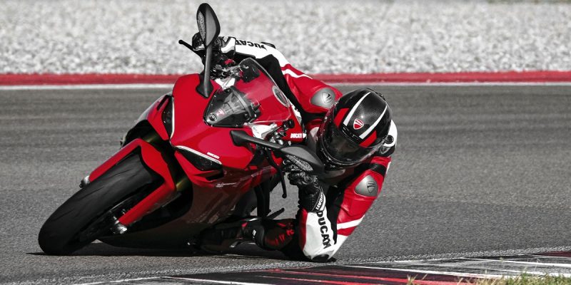 Ducati Supersport 950S Sportiva stradale