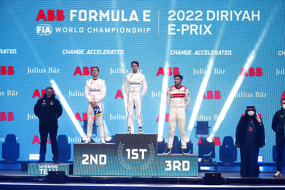 Formula-E-Diriyah-podio