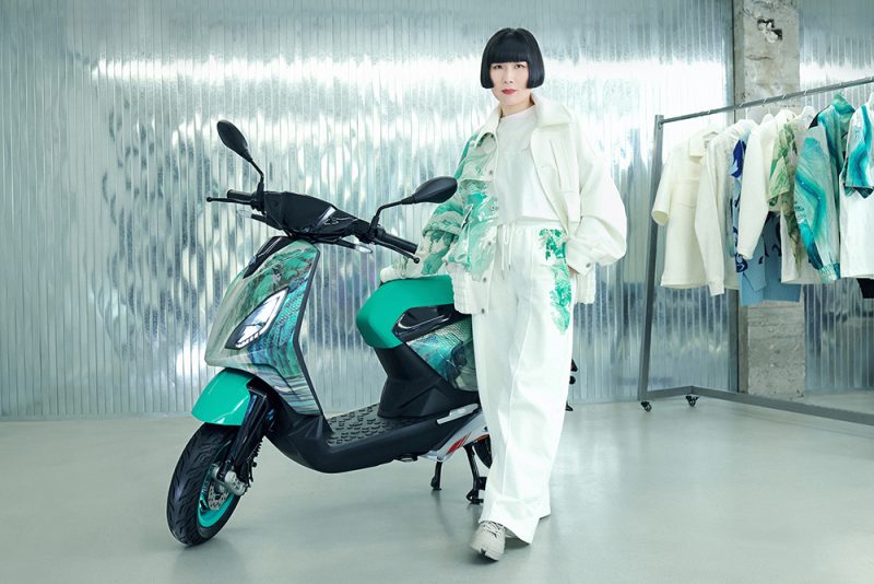 Piaggio 1 Feng Chen Wang: ecco l’e-scooter d’artista