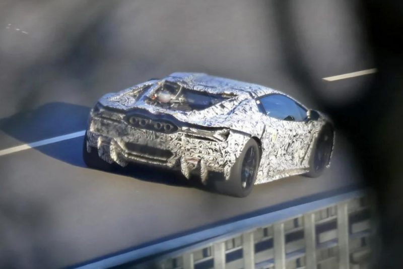 Lamborghini Aventador: ecco il prototipo ibrido della sua erede