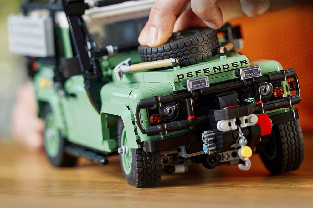 Land Rover Defender 90 Lego