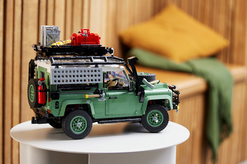 Land Rover Defender 90 Lego