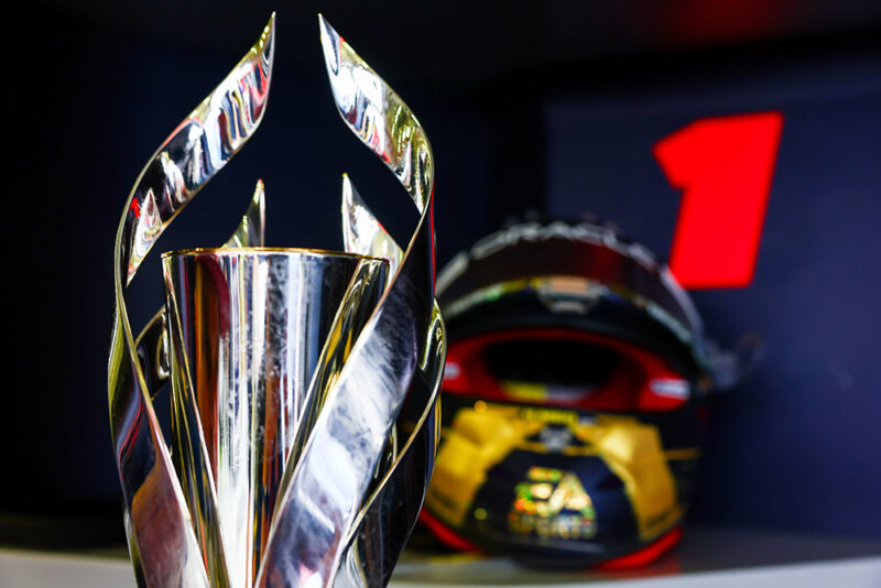 F1 Gp del Messico: Verstappen non molla niente, mai
