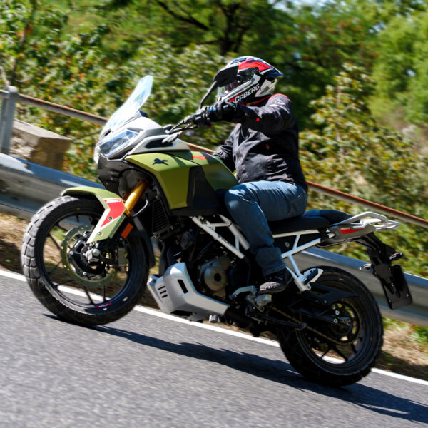 TVS RTX 300, piccola Adventure con grandi ambizioni
