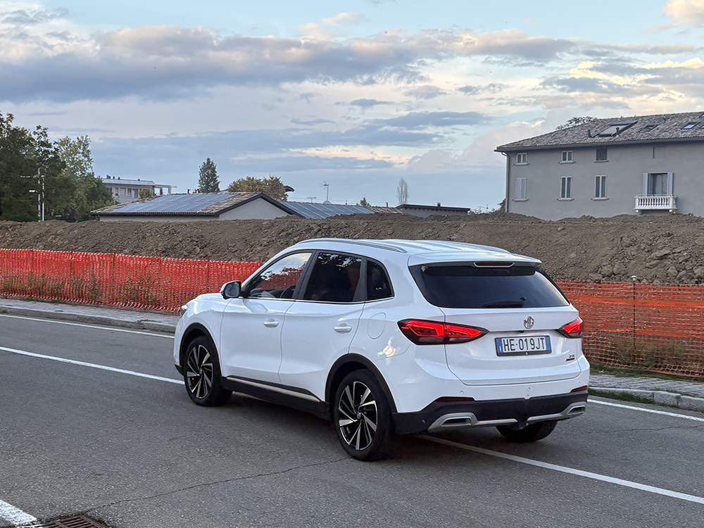 MG ZS Hybrid+