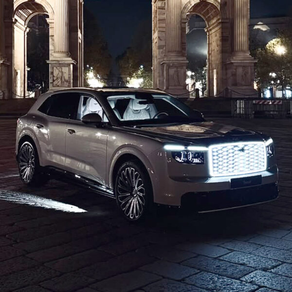 Bentley Torcal arriva in Italia: lusso e tecnologia elettrica